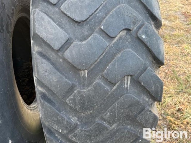 michelin-xtla-20.5-25-tires-image-15