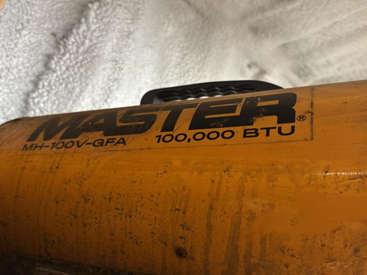 #168-•-contents-of-shelf-one-and-two*-image-5