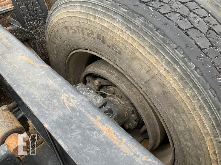 2002-international-9100-image-5