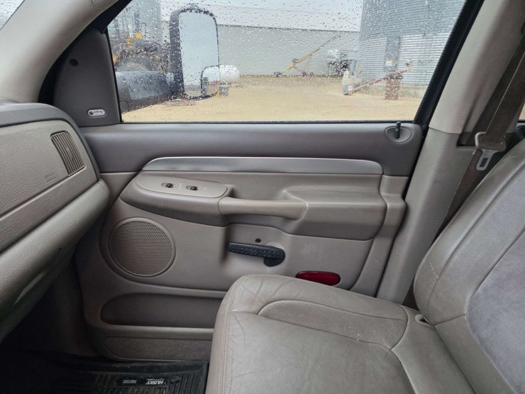 2005-dodge-ram-3500-image-38