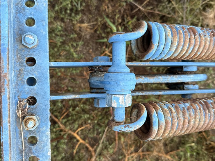 ford-3-pt-mounted-spring-shank-chisel-image-14