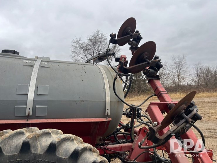 case-ih-2800-image-16