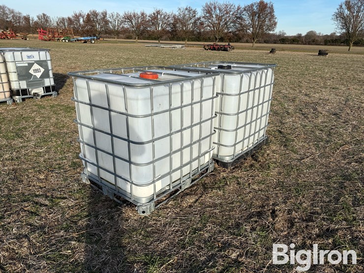 poly-265-gal-containers-image-7