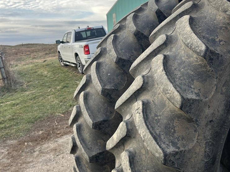 2014-challenger-mt585d-image-30