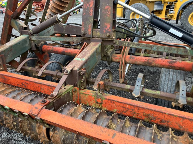 #80000-•-brillion-21'-cult-mulcher-solid-roller-image-10