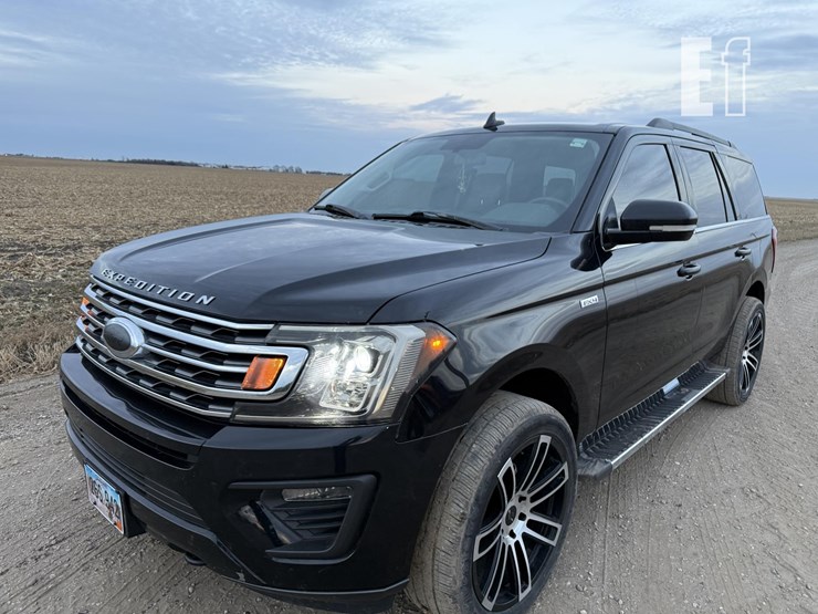 2019-ford-expedition-xlt-image-8