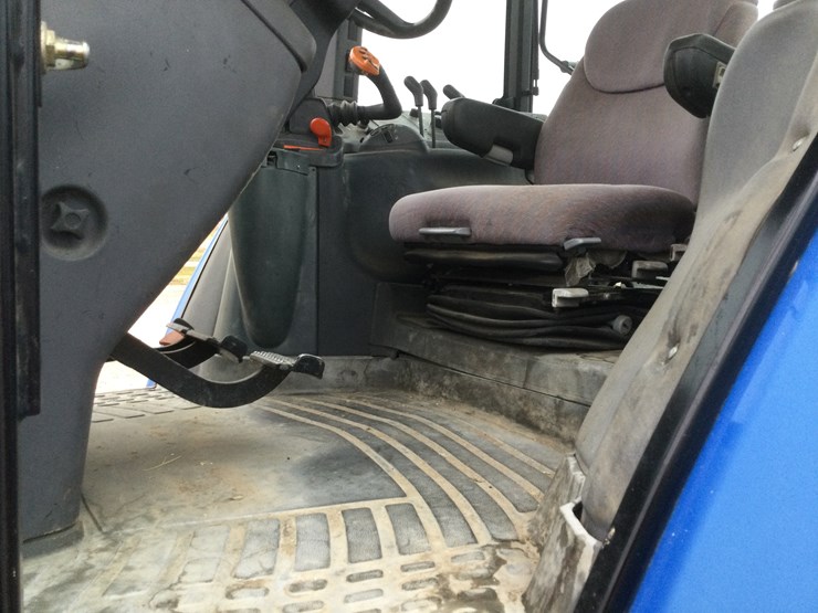 new-holland-190-image-12