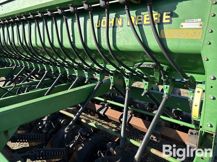 john-deere-1560-image-13