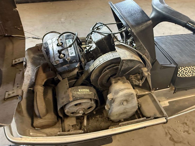 1974-caterpillar-440-image-12