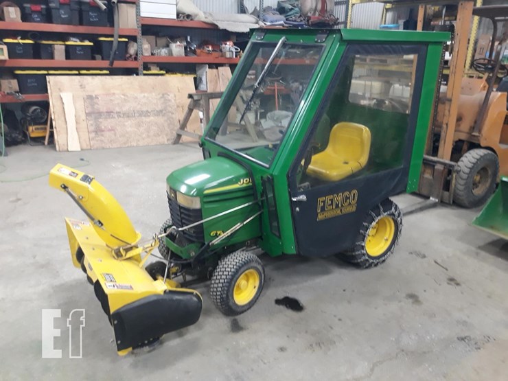john-deere-235-image-1