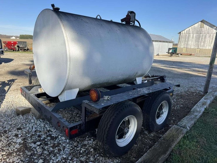 fuel-tank-on-trailer-image-3