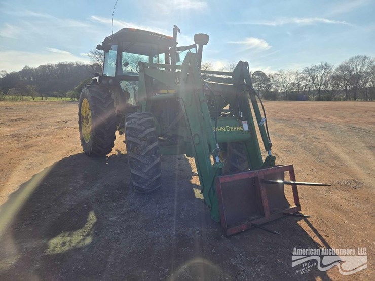 john-deere-3155-image-3