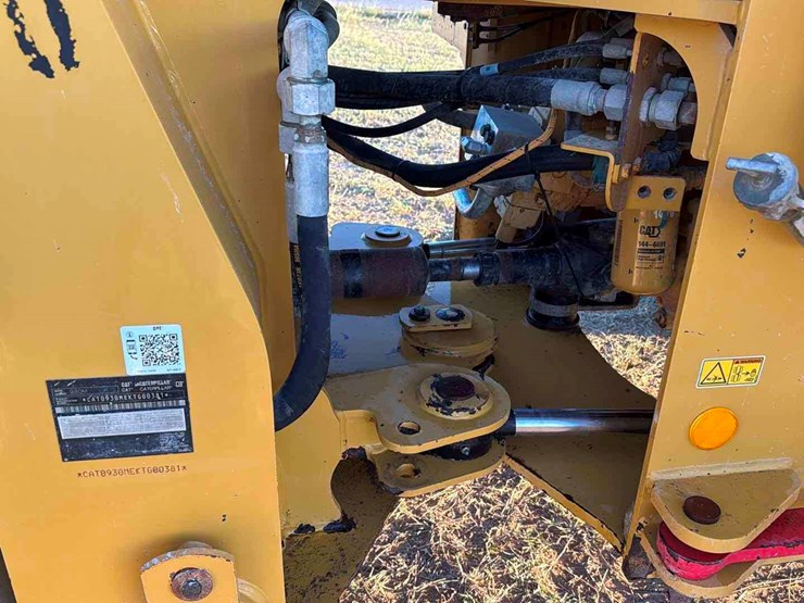 caterpillar-930m-image-10