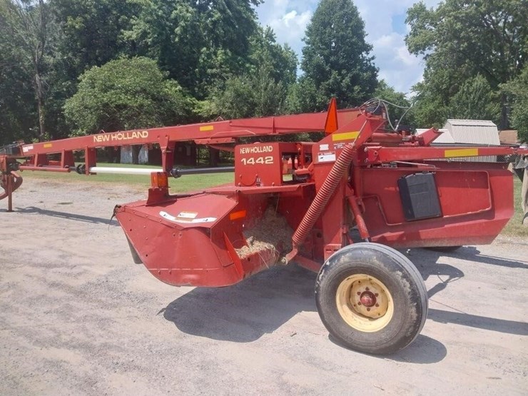 new-holland-1442-image-6
