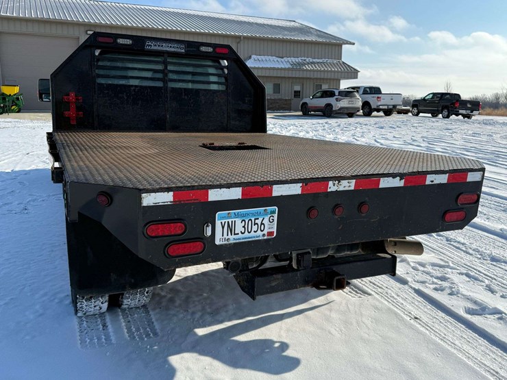 2012-ford-f550-image-9