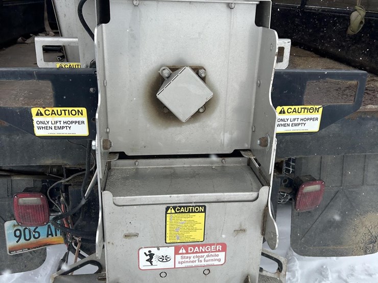 ford-f550-xl-image-42