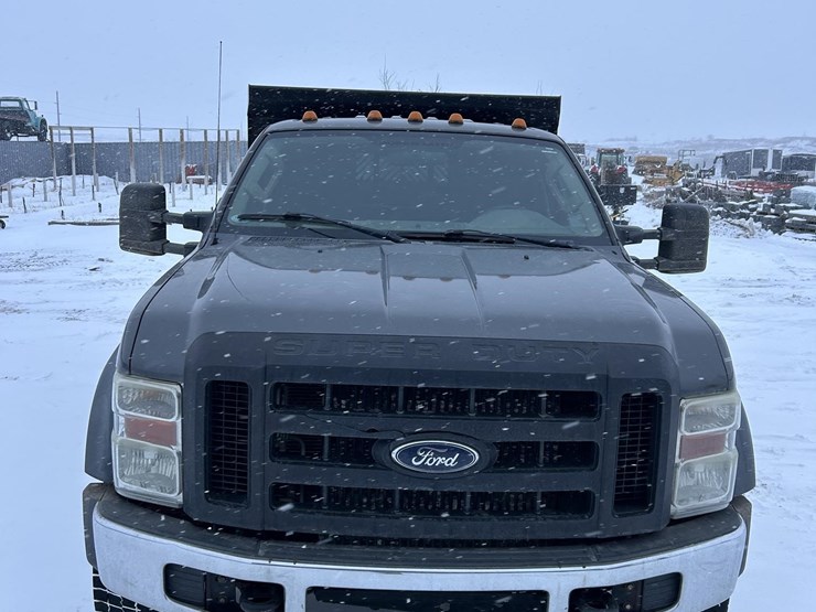 ford-f550-xl-image-3