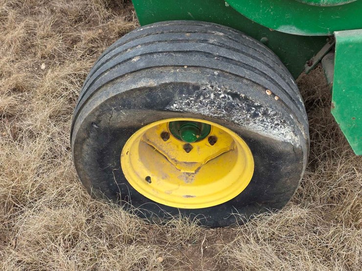 john-deere-348-image-11