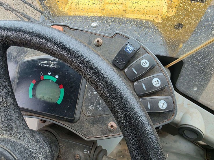 2009-caterpillar-906h-image-30