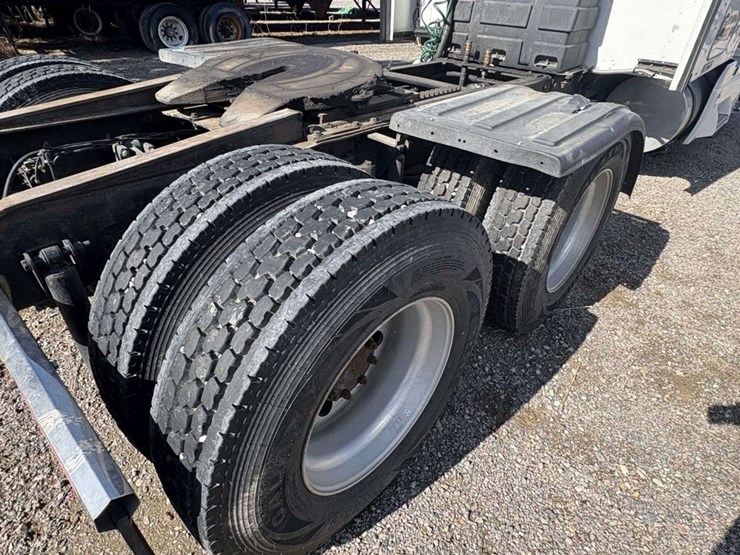 2007-kenworth-t600-image-7