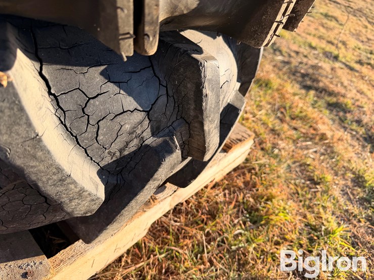 11r22.5-tires-on-8-bolt-rims-image-12