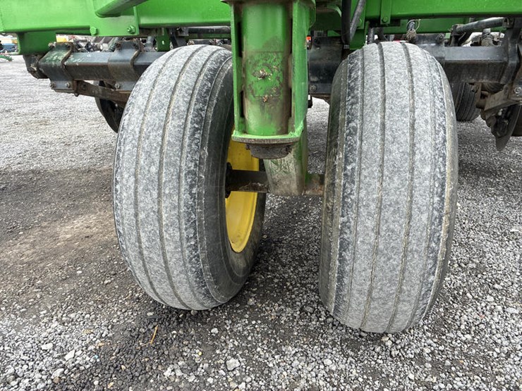 john-deere-750-image-14