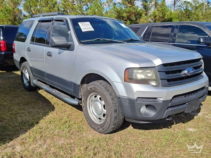 2017-ford-expedition-image-2