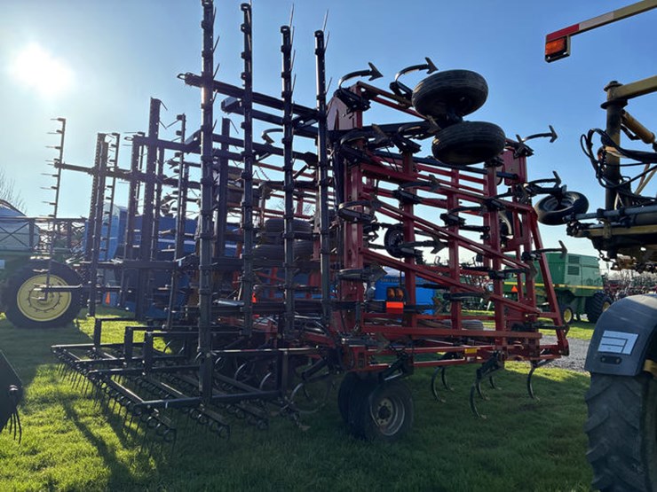 case-ih-200-image-37