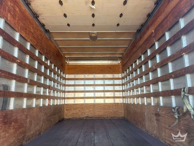 2017-hino-155-image-15