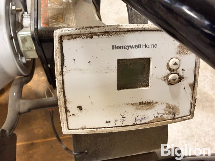 val6-kbe56-infrared-oil-heater-image-5