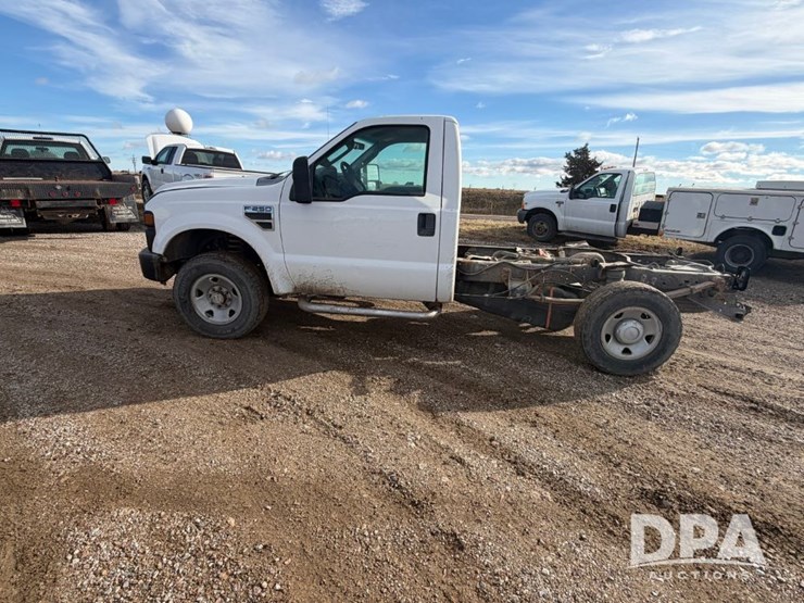 2009-ford-f250-image-16