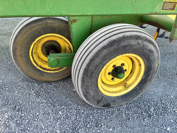 john-deere-726-image-19