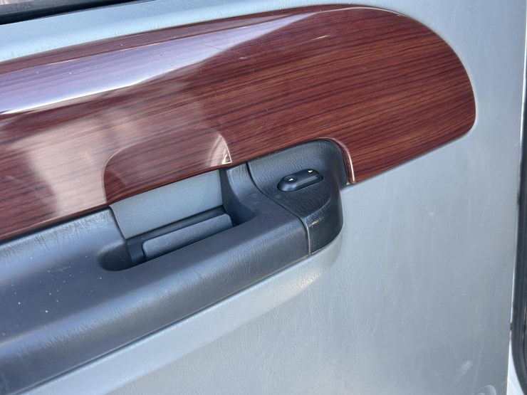 2005-ford-f350-image-33