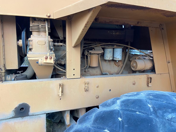 #1701-•-1970-case-24c-wheel-loader-image-5