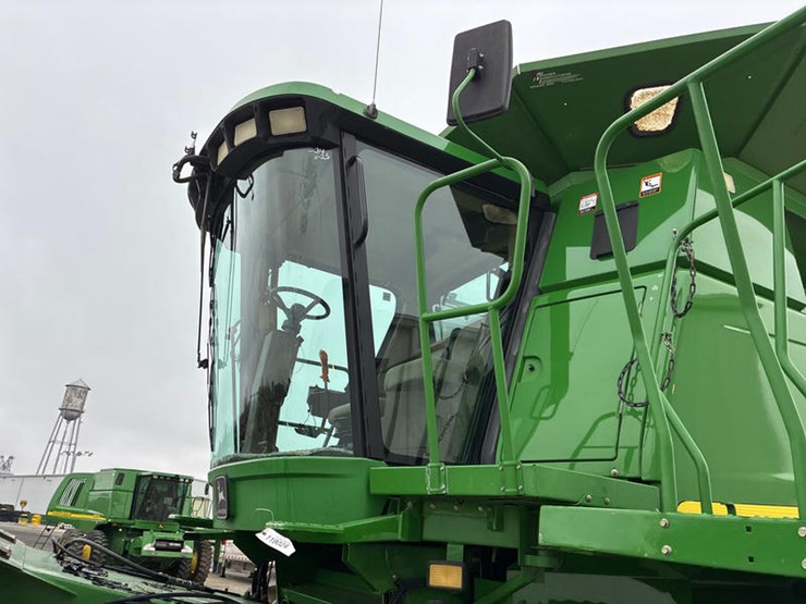 john-deere-2000-image-16