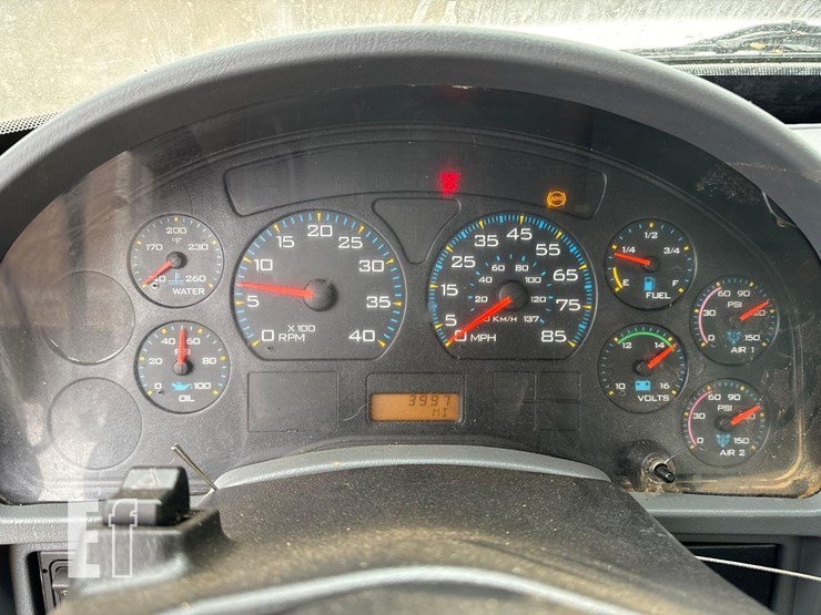 international-workstar-7300-image-23