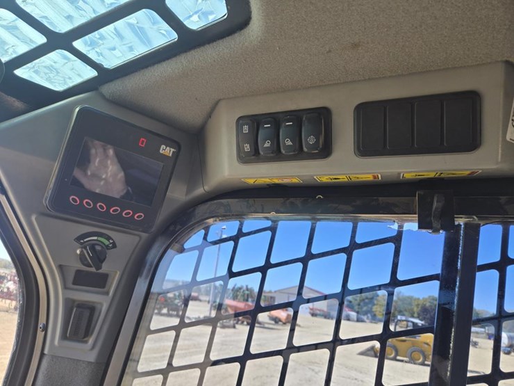 caterpillar-299d-image-20