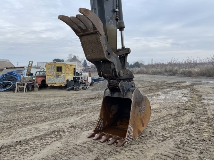 deere-210g-lc-image-11