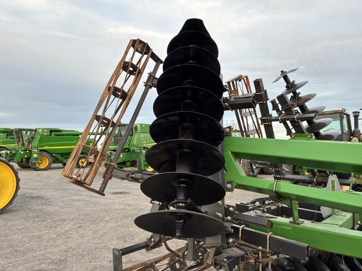 john-deere-630-image-22