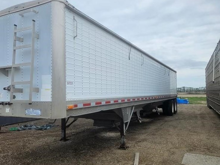 1995-wilson-grain-trailer-image-1