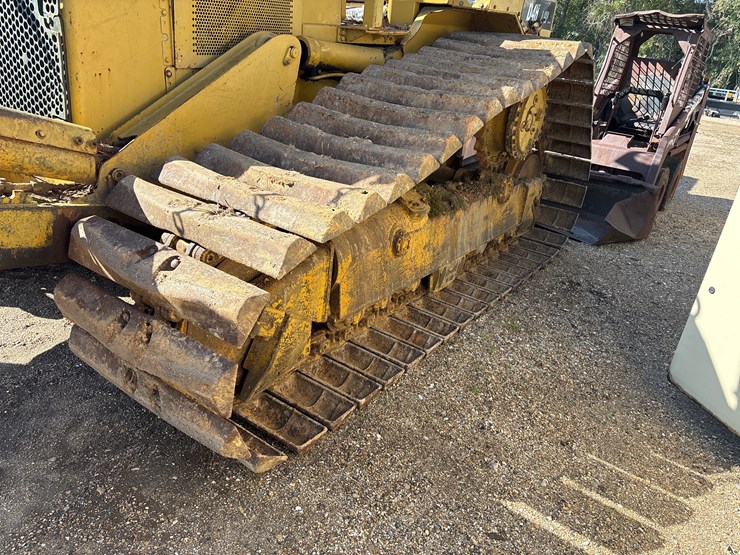 caterpillar-d4h-lgp-image-5