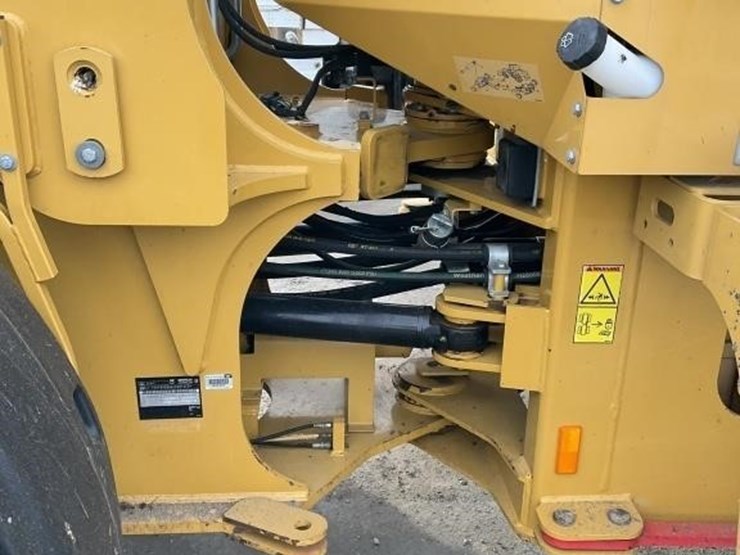 caterpillar-928h-image-17