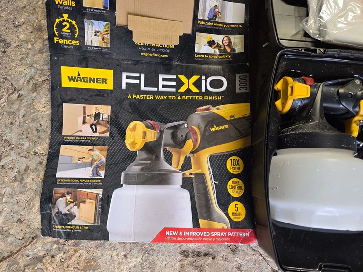 wagner-flexio-3000-electric-paint-sprayer,-used-very-little-image-4