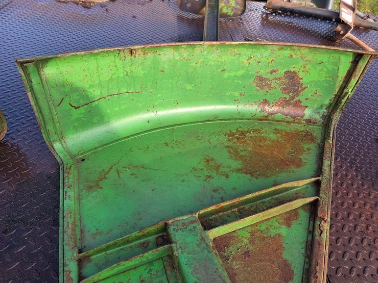 2-cylinder-john-deere-fenders-image-11