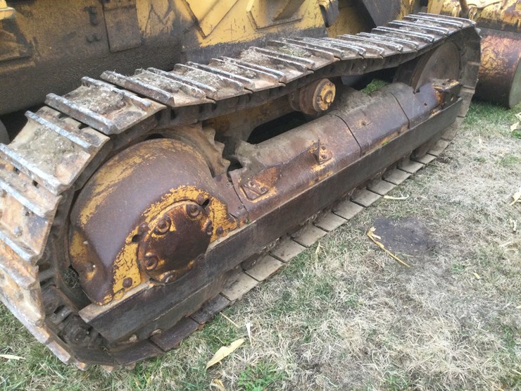 caterpillar-951-image-19