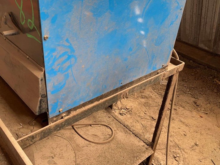 miller-cp-302-welder-image-2