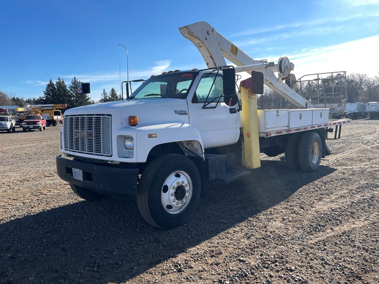 #1141-•-1995-gmc-topkick-bucket-truck-(has-mn-title)-image-1