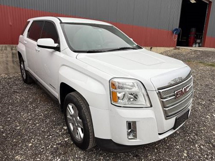 gmc-terrain-sle-image-2