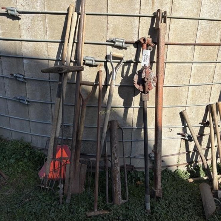 Wagon Toque & Yard Tools