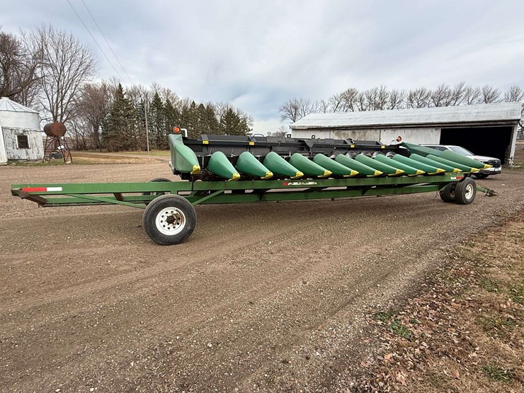 2004-geringhoff-12-row-20”-roto-disc-chopping-head,-comes-with-a-mauer-header-trailer,-stationary,-r-image-2